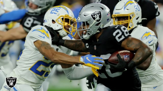 Les Raiders de Las Vegas battent les Chargers de Los Angeles 35-32
